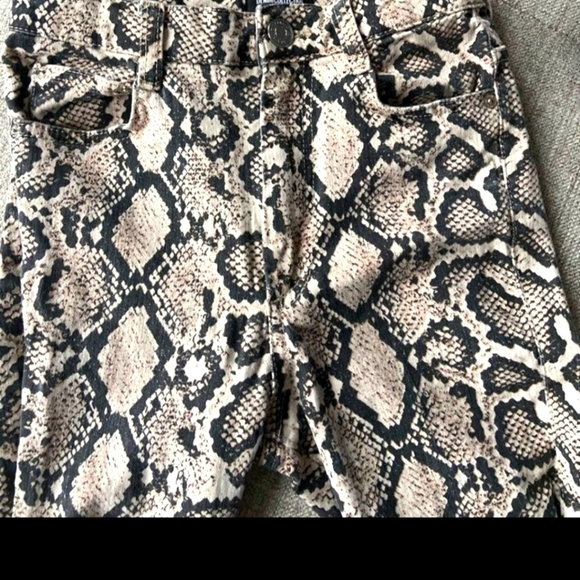Zara Tan Snakeskin Print  Jean's - Picture 10 of 10